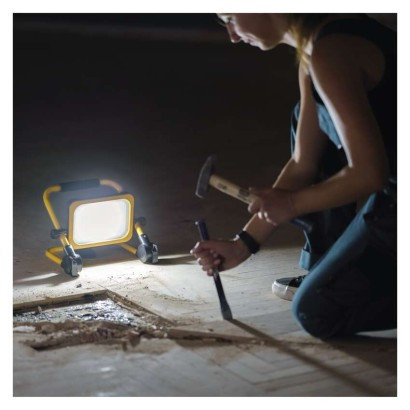 EMOS PRENOSNÝ NABÍJACÍ LED REFLEKTOR ACCO 30W,3000LM,IP54