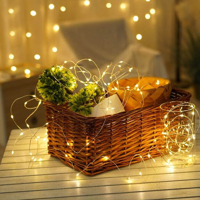 MODEE LIGHTNING Modee Lighting LED vianočná reťaz 100 LED 10m 3xAA teplá biela